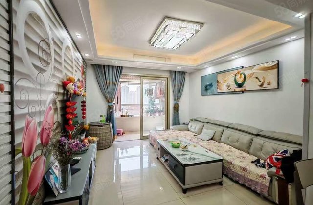 民生凤凰城2号院 南北通透 三室两厅 高楼层视野好 次新房