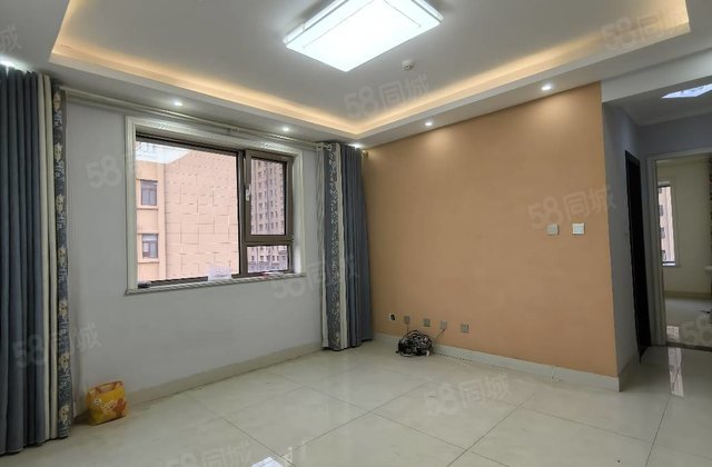 润景苑带储带车位.精装修.南邻新一中.图书馆.西邻高铁站实图