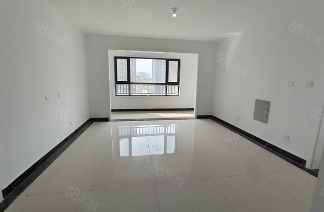 急售！人民公园附近 孟达中央帝景 新房未住 四居室 送车储