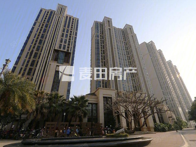 车位充足 有电梯 交通便利 医疗配套成熟 商品房,国贸天琴湾(二期公寓