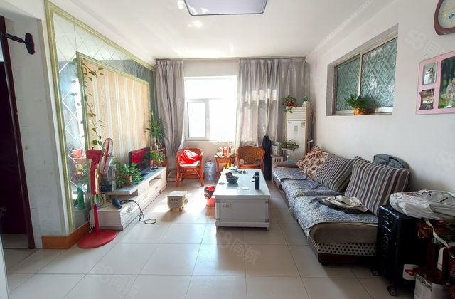 东昌中学 地暖房 停车方便 化工机械厂家属院 三室 东边户