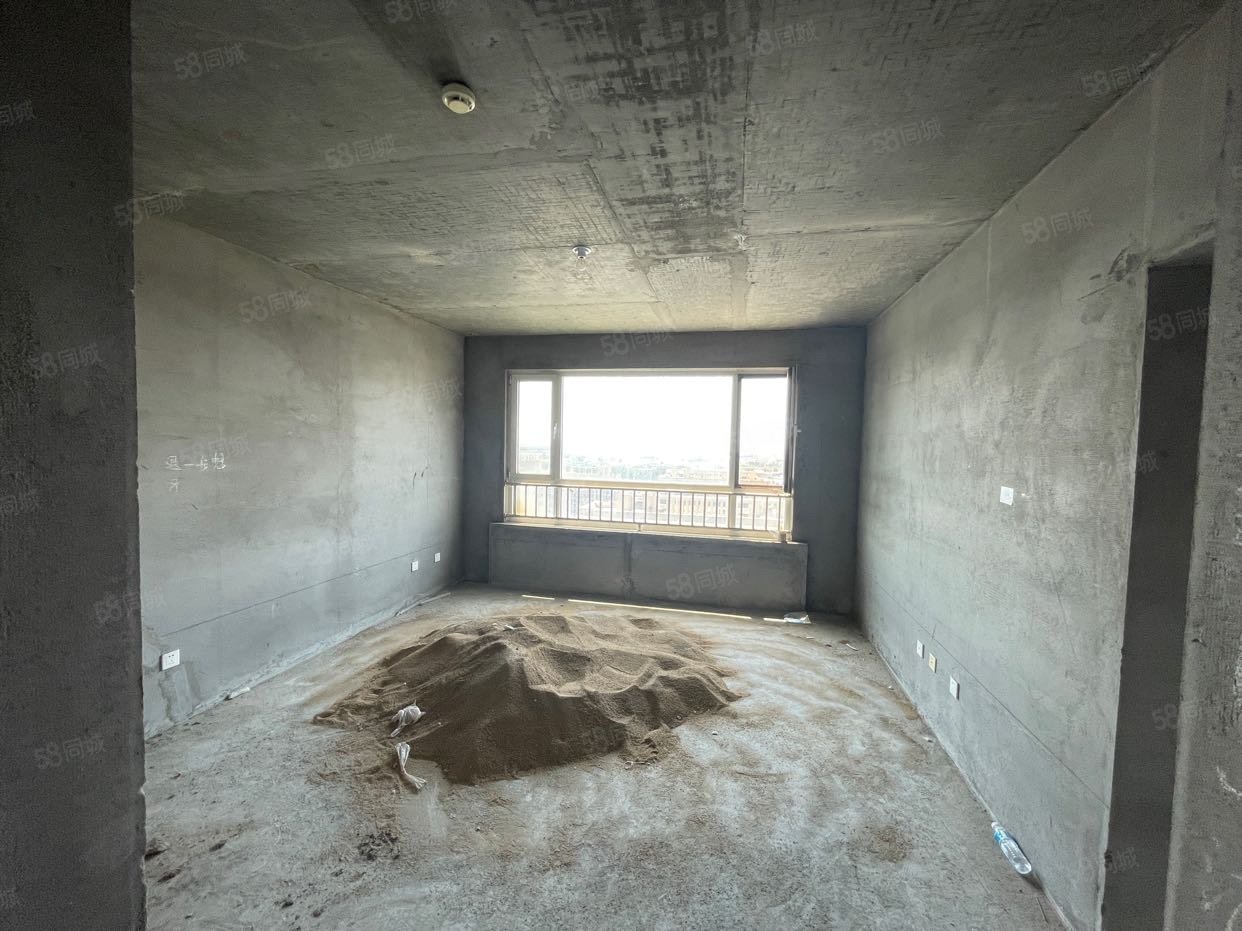 凯泽翡翠城(A区)3室2厅2卫145㎡南71万