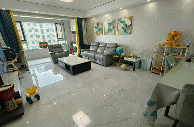 观景房！昌润莲城小高层 精装修四叶草户型 免大税 房东急售