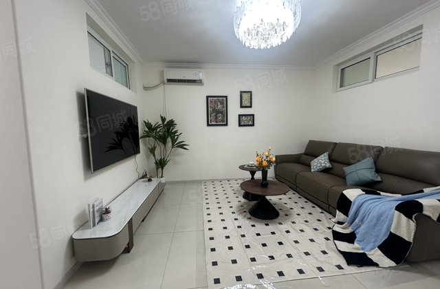 业主急售 嘉明 水岸新城 好楼层 精装三室 拎包入住