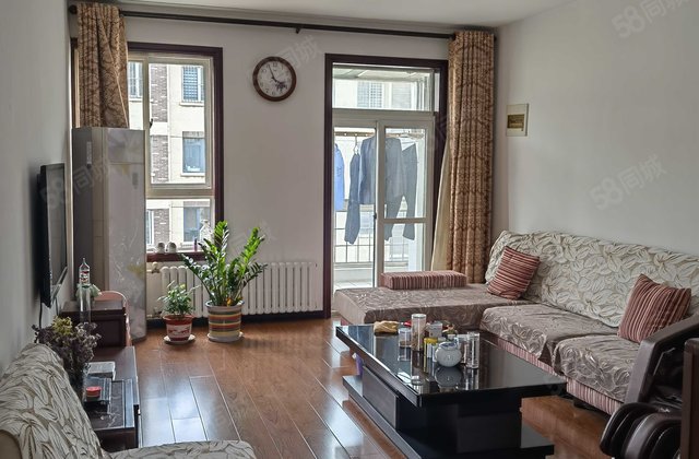 城市主人 双卫格局 出行方便 精装好房 刚需三居 正南朝向