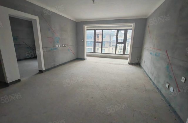 东润如园4室2厅168㎡148万二手房图片