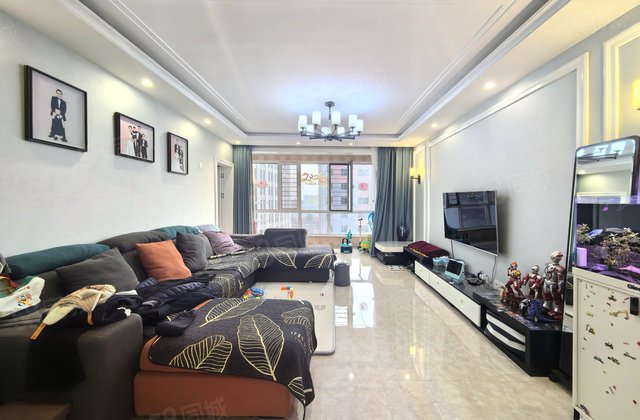 颐景苑3室2厅148㎡112万二手房图片