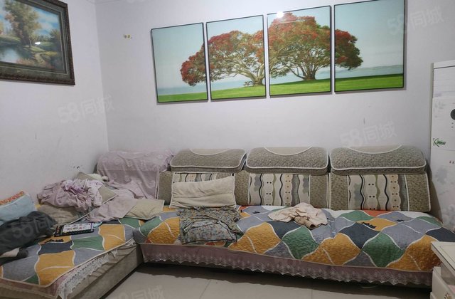 业主急售 水岸新城  3楼 带大车库 位置很好