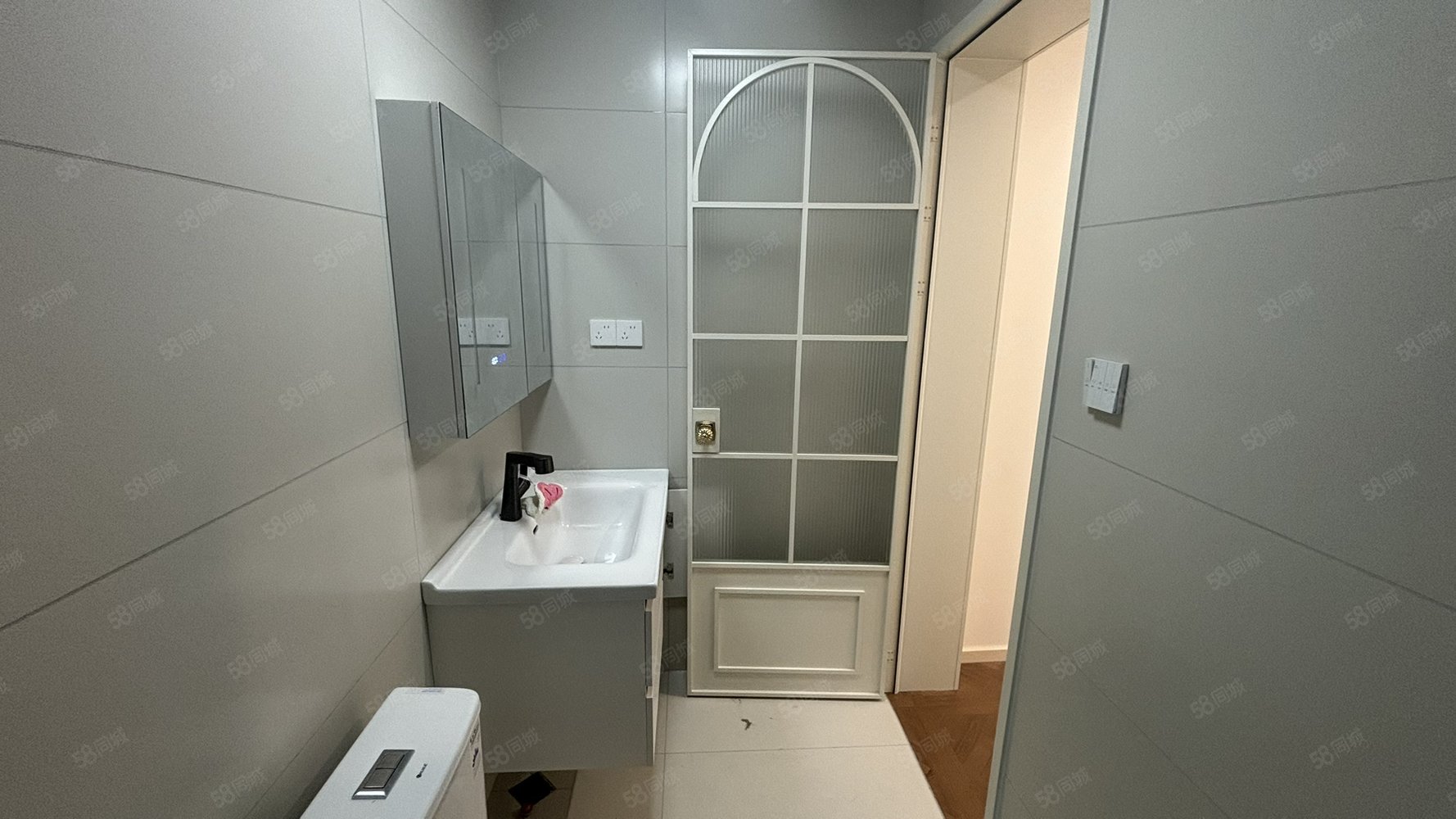 锦绣兰湾3室2厅1卫105㎡南北55万