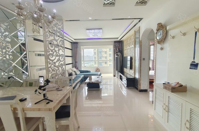 开发区 东昌丽都小高层四叶草 带车位储藏室，拎包入住随时看房