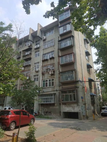 实拍紧邻植物园有钥匙 王舍铁路小区 多层二楼急售 证满五