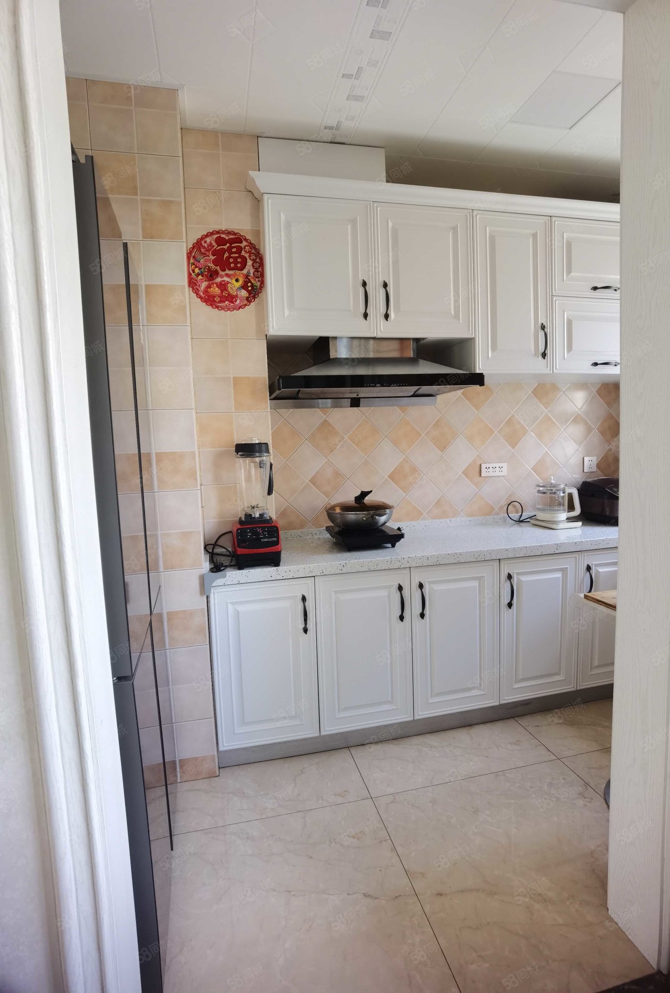 山语城3室2厅2卫140㎡南115万