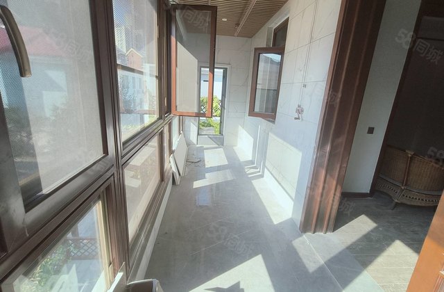 聊城双拼别墅 出售带院子！上下双阳台！