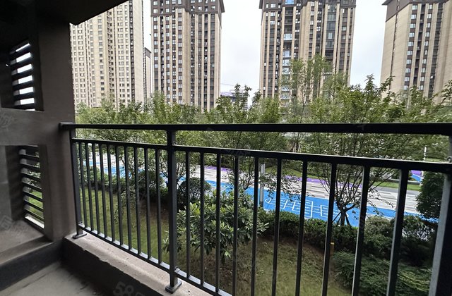 紫林观邸3室2厅130㎡67万二手房图片