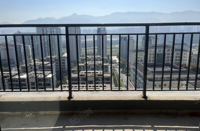 融创政务壹号3室2厅105㎡72万二手房图片