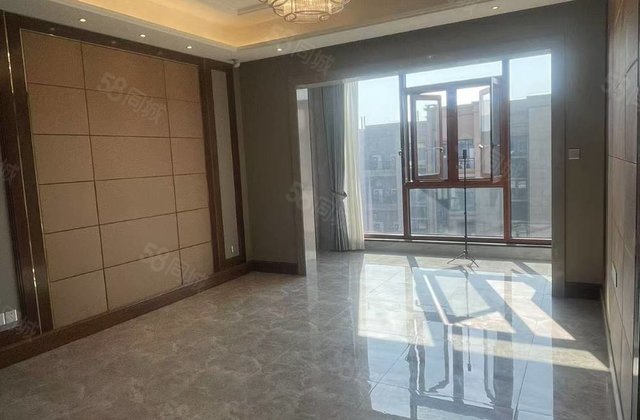 恒大御澜庭3室2厅117㎡148万二手房图片