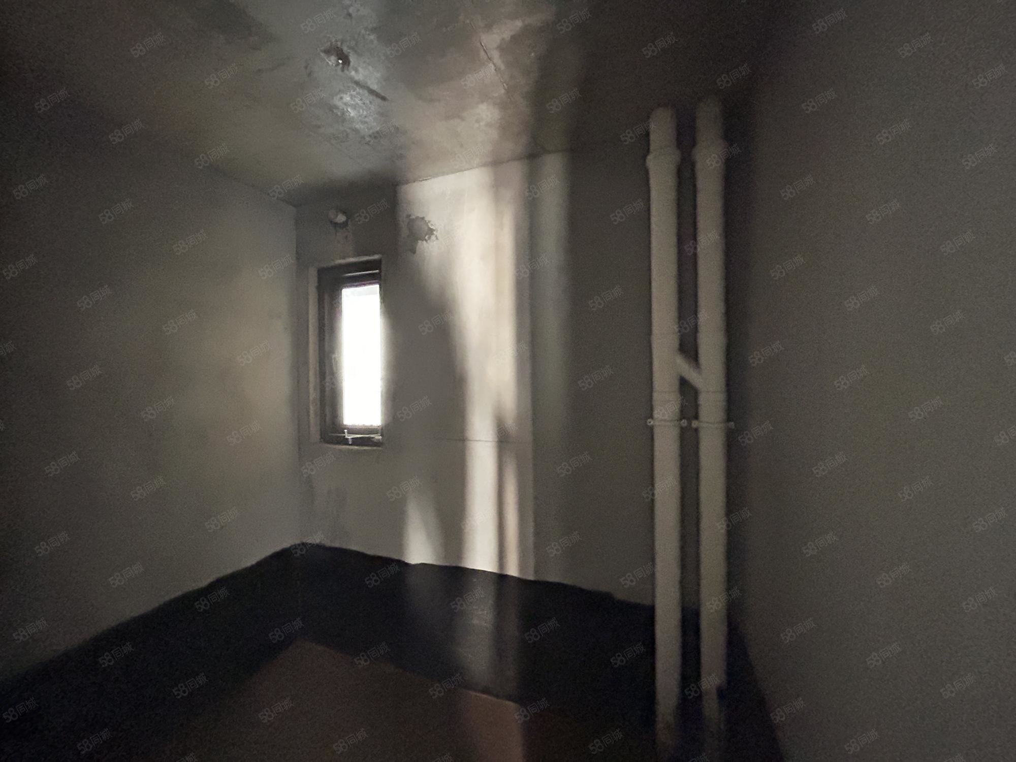 力标澴河壹号院3室2厅1卫95㎡南北42万