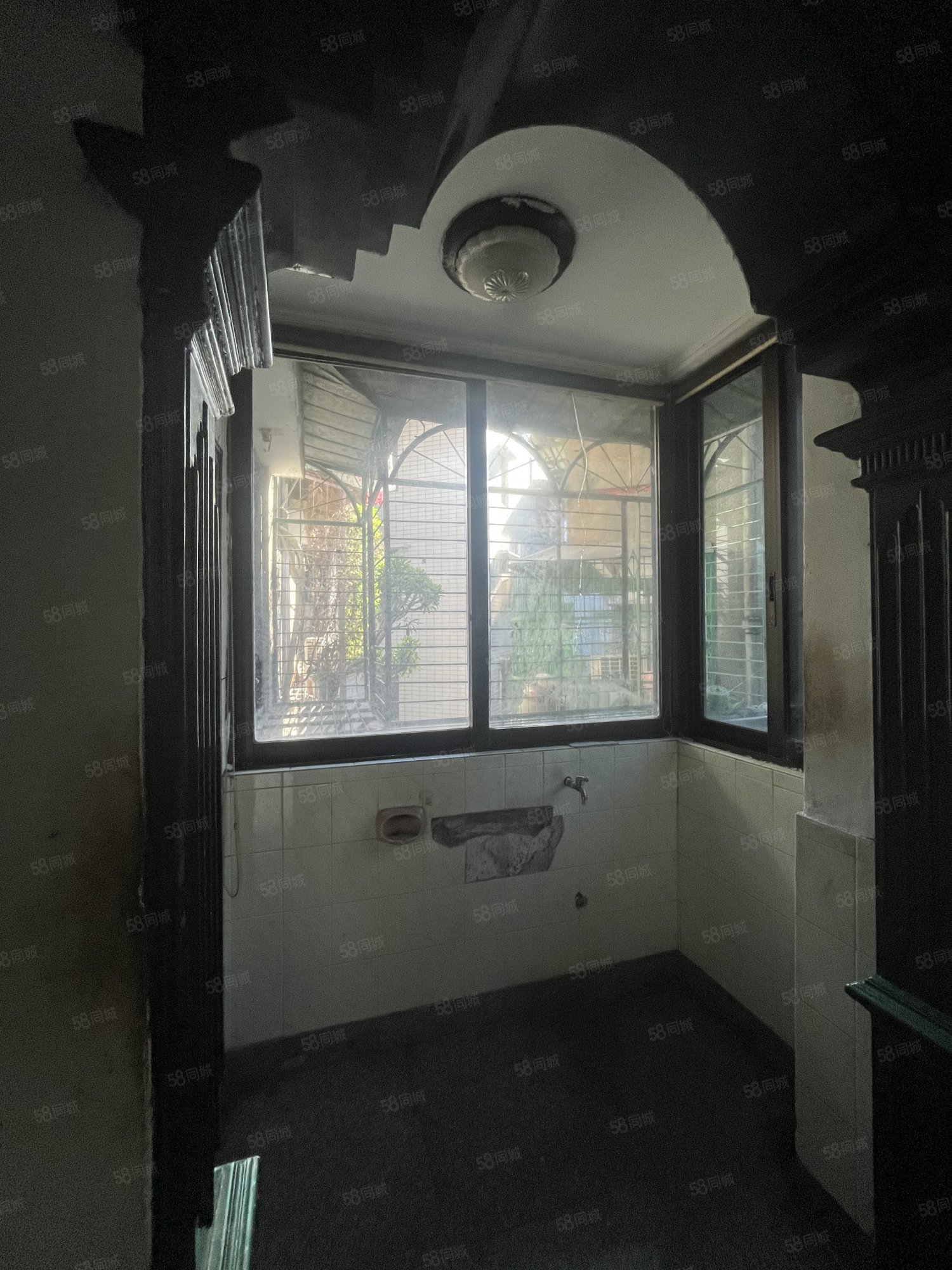 西荣路小区2室1厅1卫64㎡东南22.8万