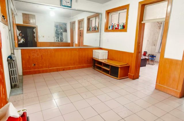 南北通透 大两居 高楼层视野好 近医院 满二 密度低