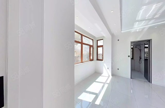 万宝小区3室1厅135㎡48.8万二手房图片