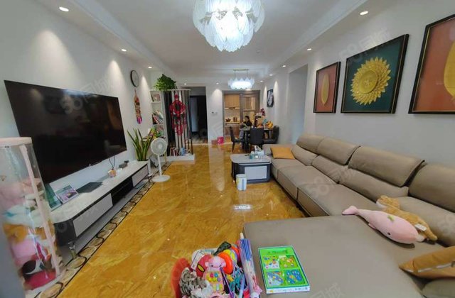 国岳府精装三室双卫次新房免大税带车位 清水湾 百合新城