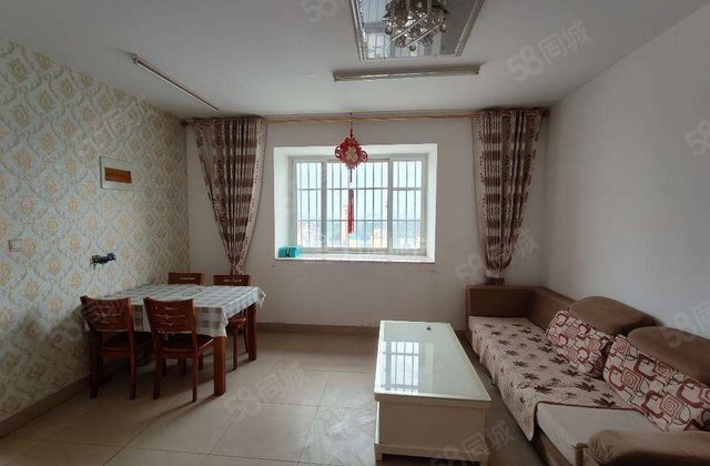 商品房 小三居 低容积 有电梯 南北通透 高楼层采光充足