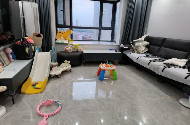 徒骇河 滨河实验 莲湖新城北区精装3室 带车位 免大税