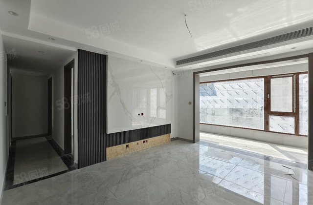 房东急售 香江附近 大三室 诚心出 户型通透 可以看 保真实