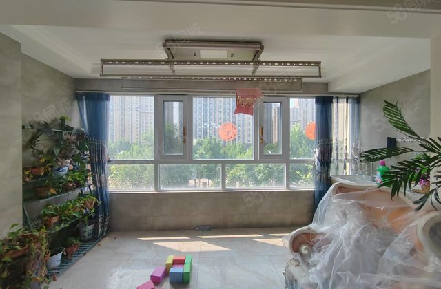 急售开发区脑科医院旁御润好家电梯洋房238万四室送车位地下室