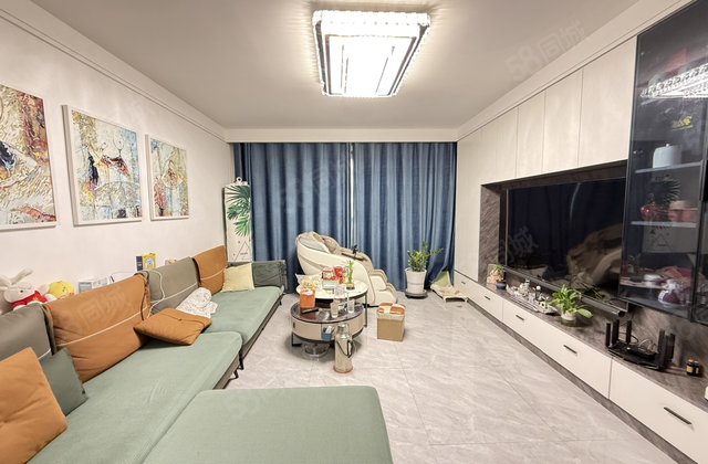 江北水镇 南北通透 东边户双卫 精装修 中间楼层 明厨明卫