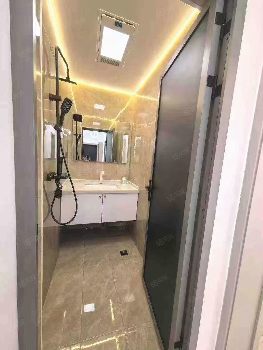 西苑小区(西安)2室1厅2卫60㎡南北15万