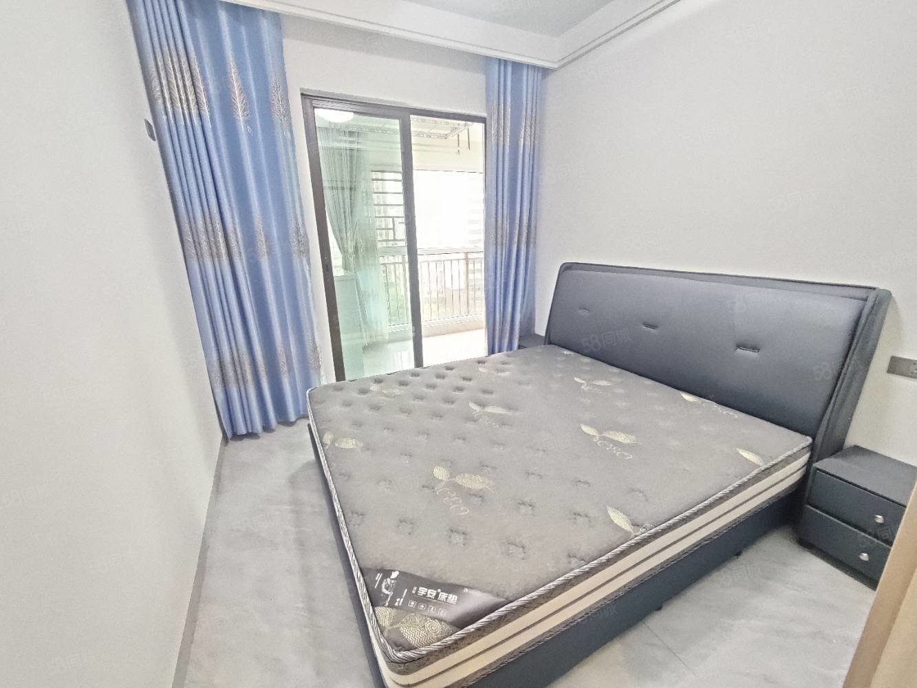 吾悦广场悦湖公馆3室2厅2卫118㎡南北84.8万