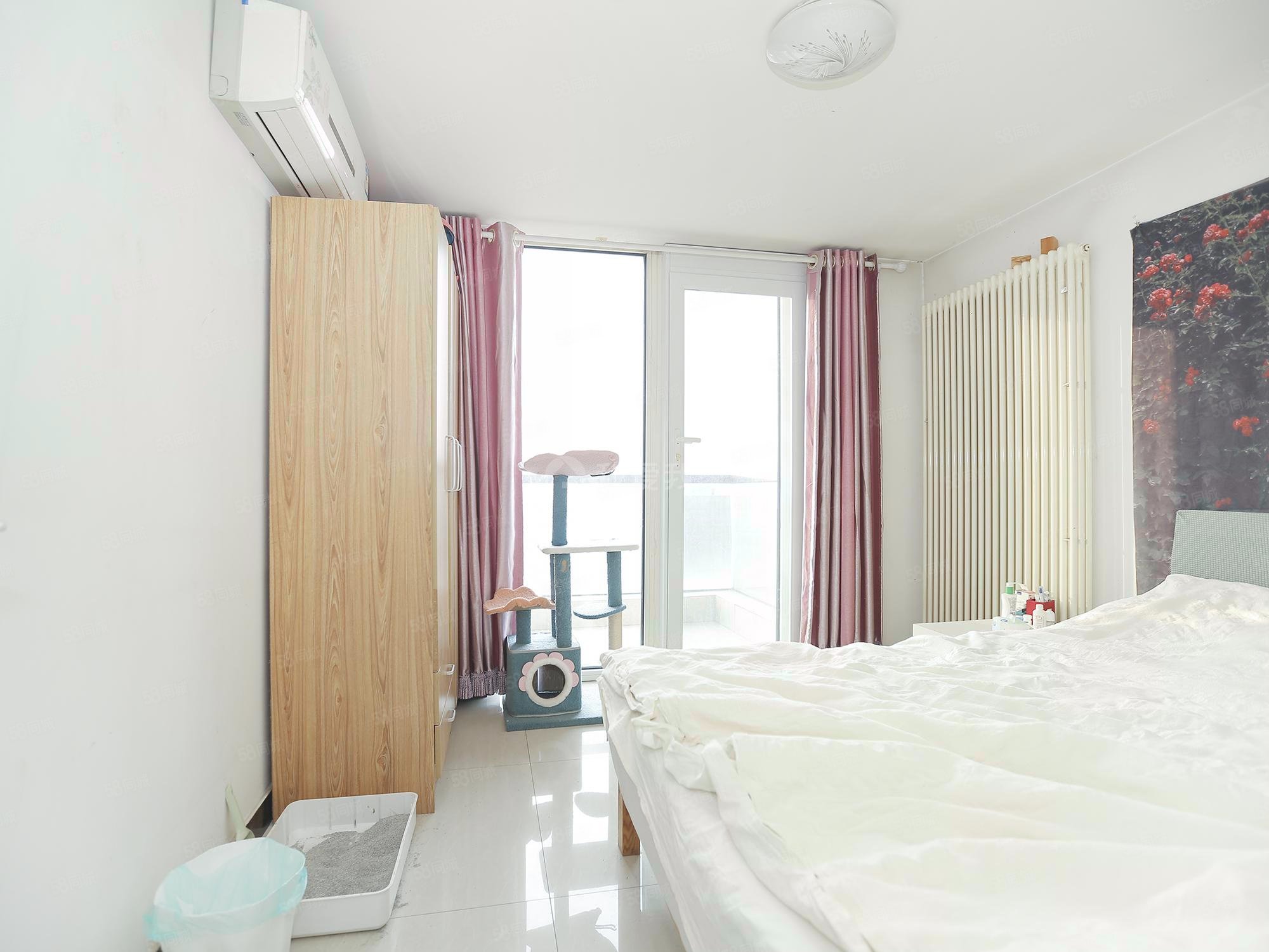 朗峰嘉園3室2廳2衛(wèi)66.2㎡東西330萬