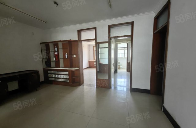 低于市场价10万颐馨园一期102平 两室两厅仅售70万