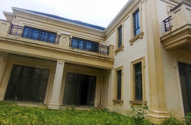 嘉裕第六洲(别墅)4室3厅259㎡400万二手房图片