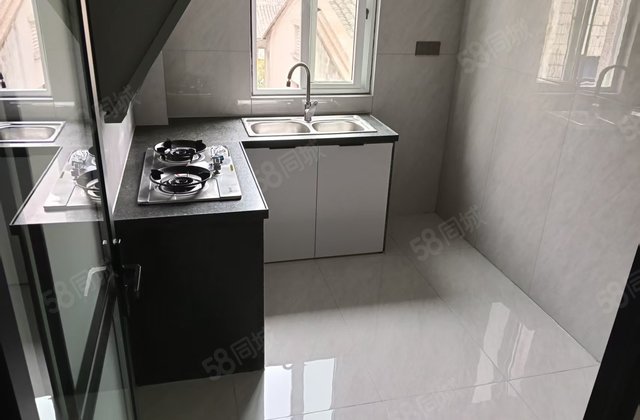 县前社区(广陵路12号,东城路10-21号)2室1厅57㎡68万二手房图片