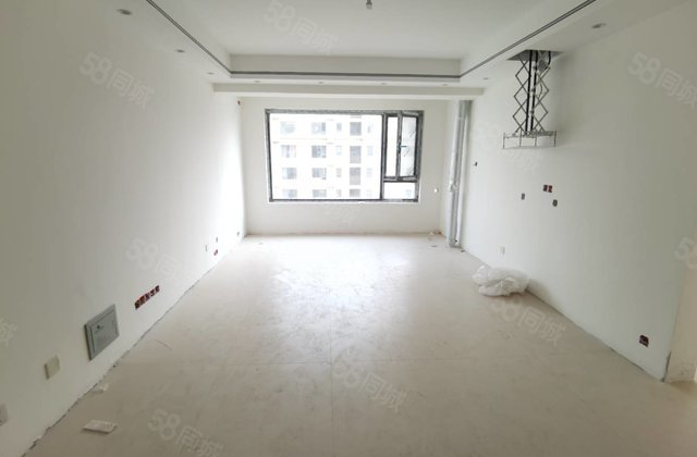 次新小区 电梯房 双卫生间 商业配套齐全 南北通透 近医院