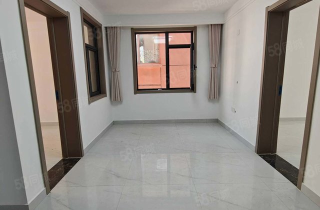 东昌总校一类一，三楼东边户49.8万