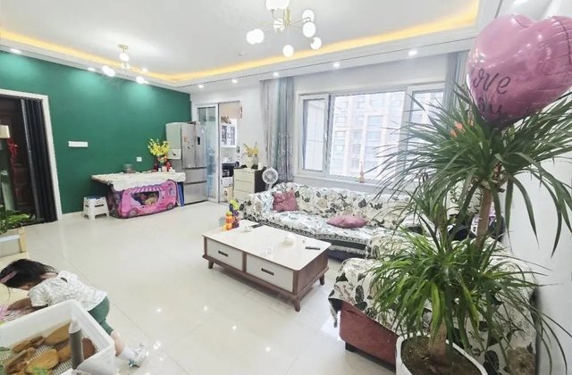 东昌东 一实验 星光和园 精装三室双卫 免大税 好楼层