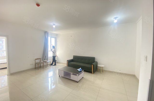 开发区  实验 东昌东星光和园三室带车储 免大税 清水湾