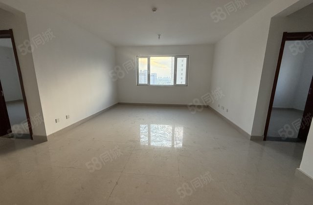 付庄小区 小三室   实验 外国语 交通便利 设施齐全