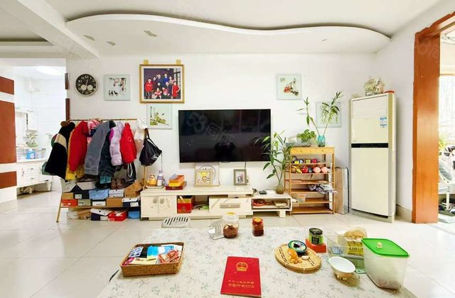 急售~富贵花园~孝心1楼~精装2室~免大税~送储~客厅朝阳