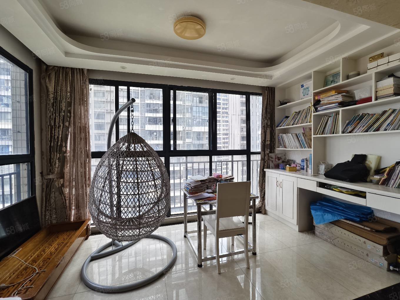 愉景新城 业主自住精装大三房 电梯中层 单价仅4900