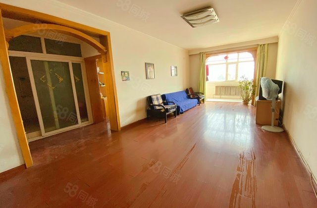 泰来街小区2室2厅110.78㎡70万二手房图片