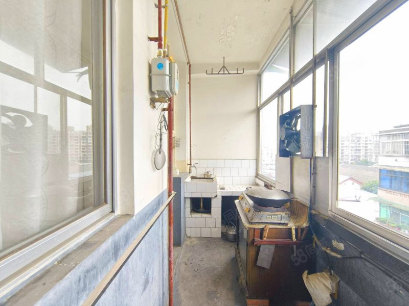 华逸花园新都苑2室1厅1卫63㎡南北28.8万