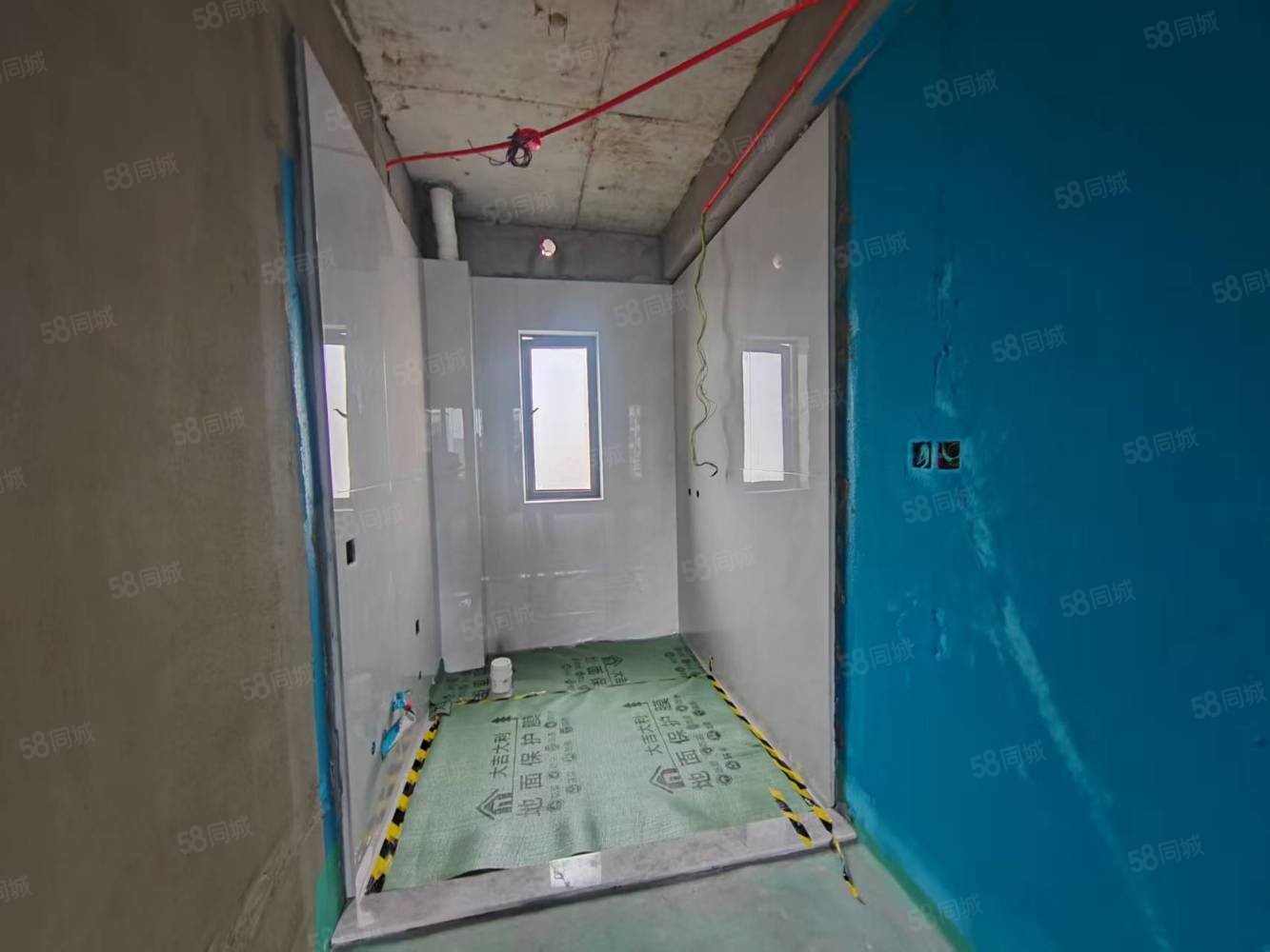 高安润达国际城3室2厅2卫115㎡南北75万