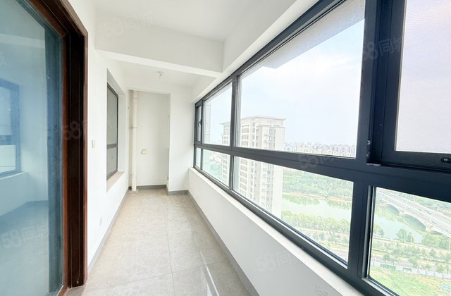 星光珺园 观景视角 新房未住 三叶草 带车储 人车分流 英特