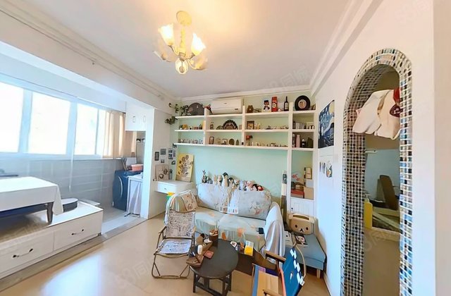 禹洲花园三期1室2厅53.23㎡158万二手房图片