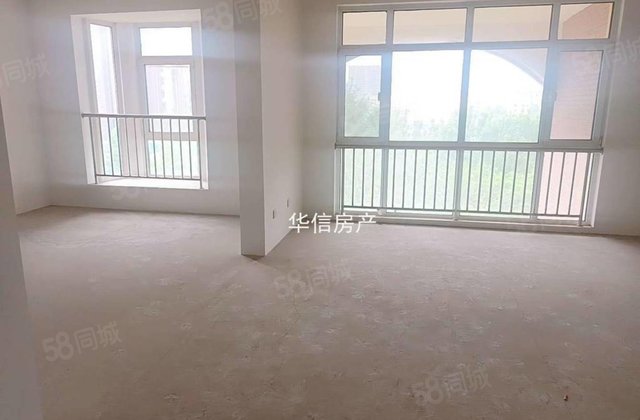 别墅,带院子,带车位,储藏室119平