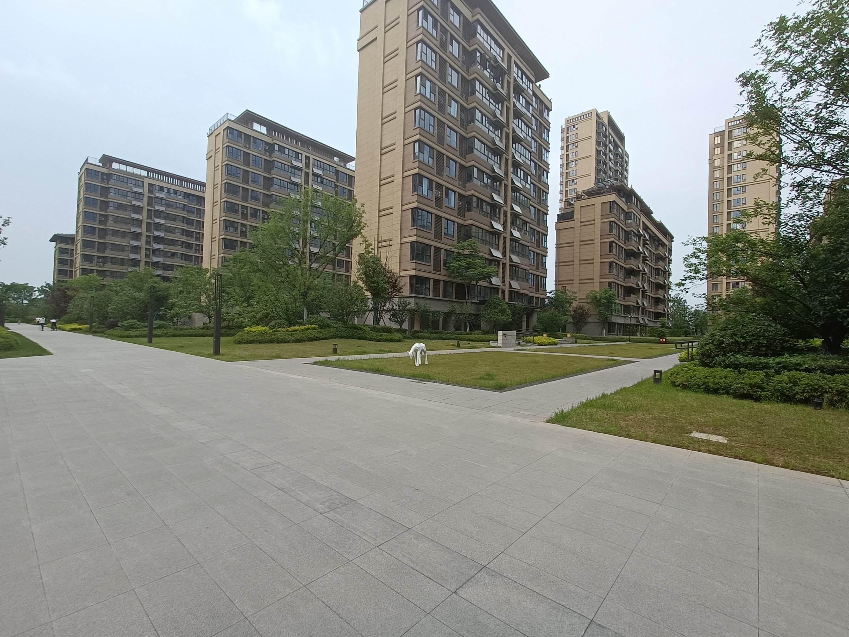 一楼带院子 双地铁口 大型社区,华润万橡府-合肥58同城